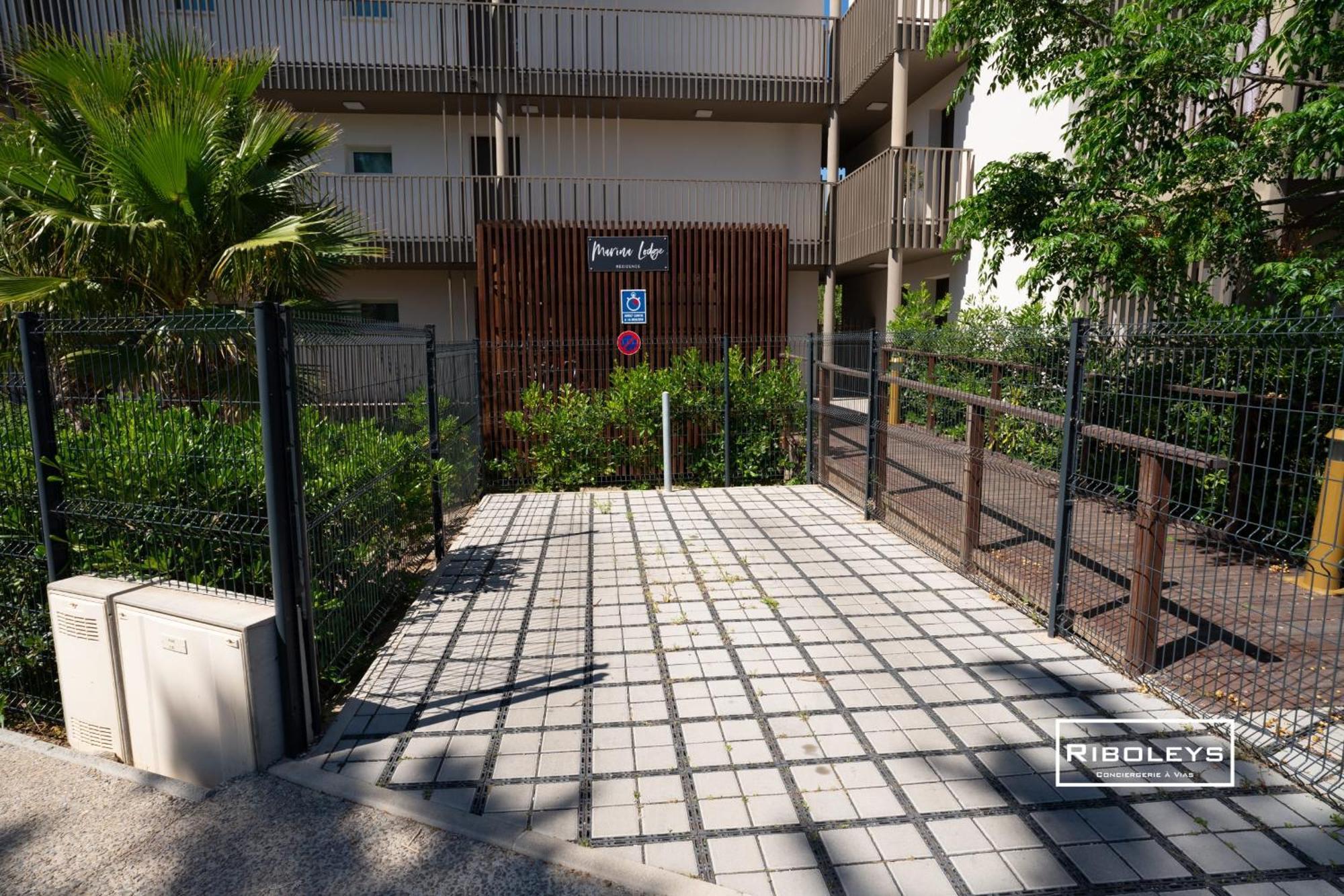 T4 Climatise Avec Piscine A 400M De La Mer Vias Exterior photo